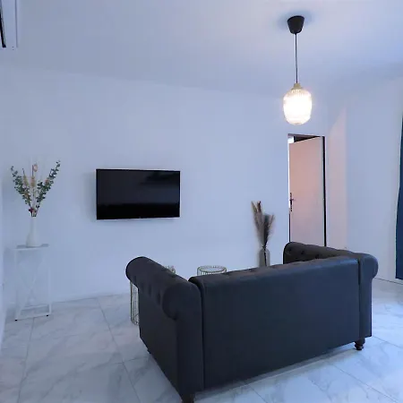 Apartment La - Loft Tavernes